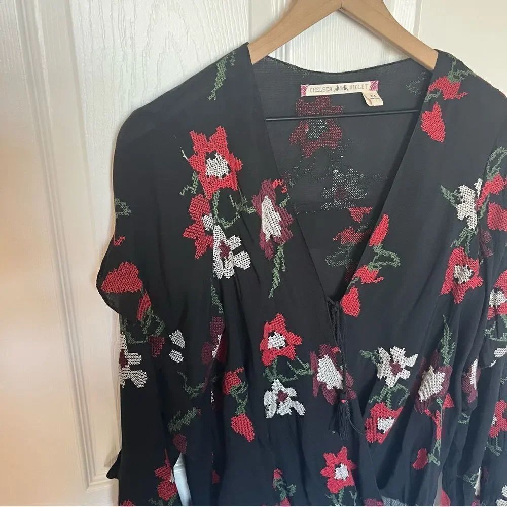 Chelsea Violet Embroidered Floral Blouse - Picture 5 of 14